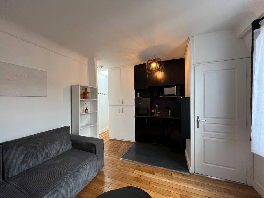 Central Typical Parisian Studio Εξωτερικό φωτογραφία